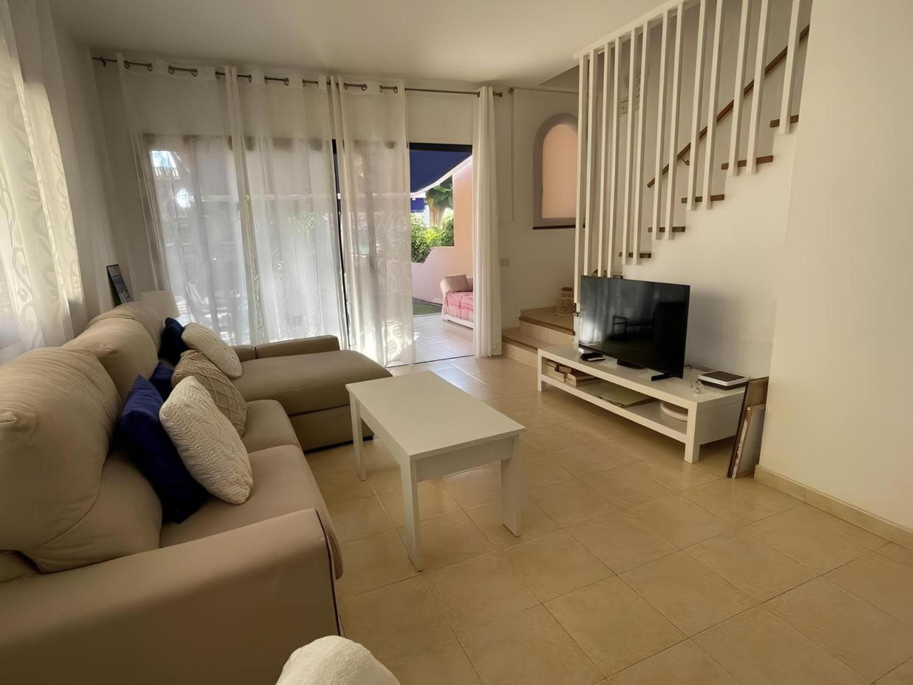 Bonita Villa Con Propio Entrada Y Con Piscina San Bartolomé Dış mekan fotoğraf