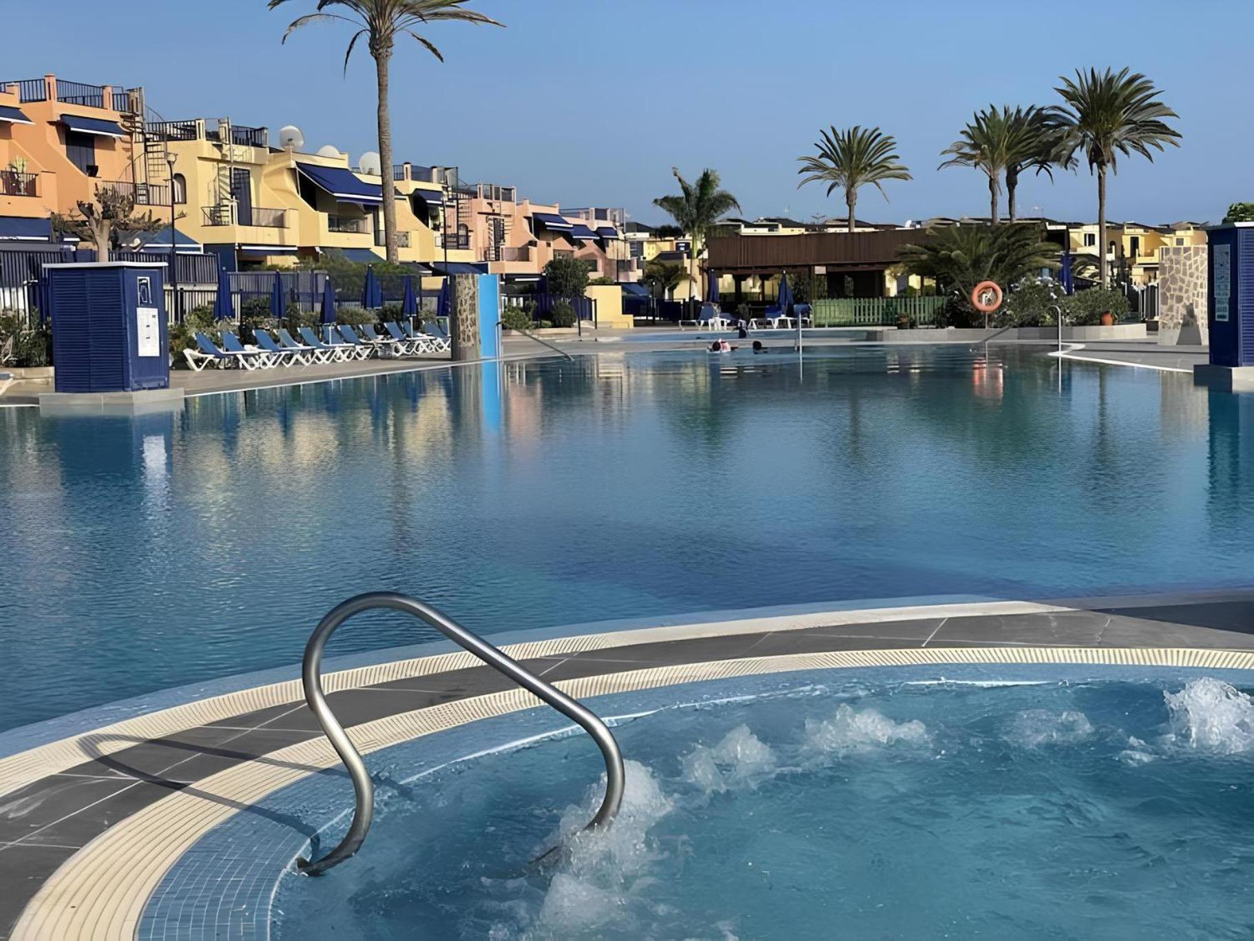 Bonita Villa Con Propio Entrada Y Con Piscina San Bartolomé Dış mekan fotoğraf